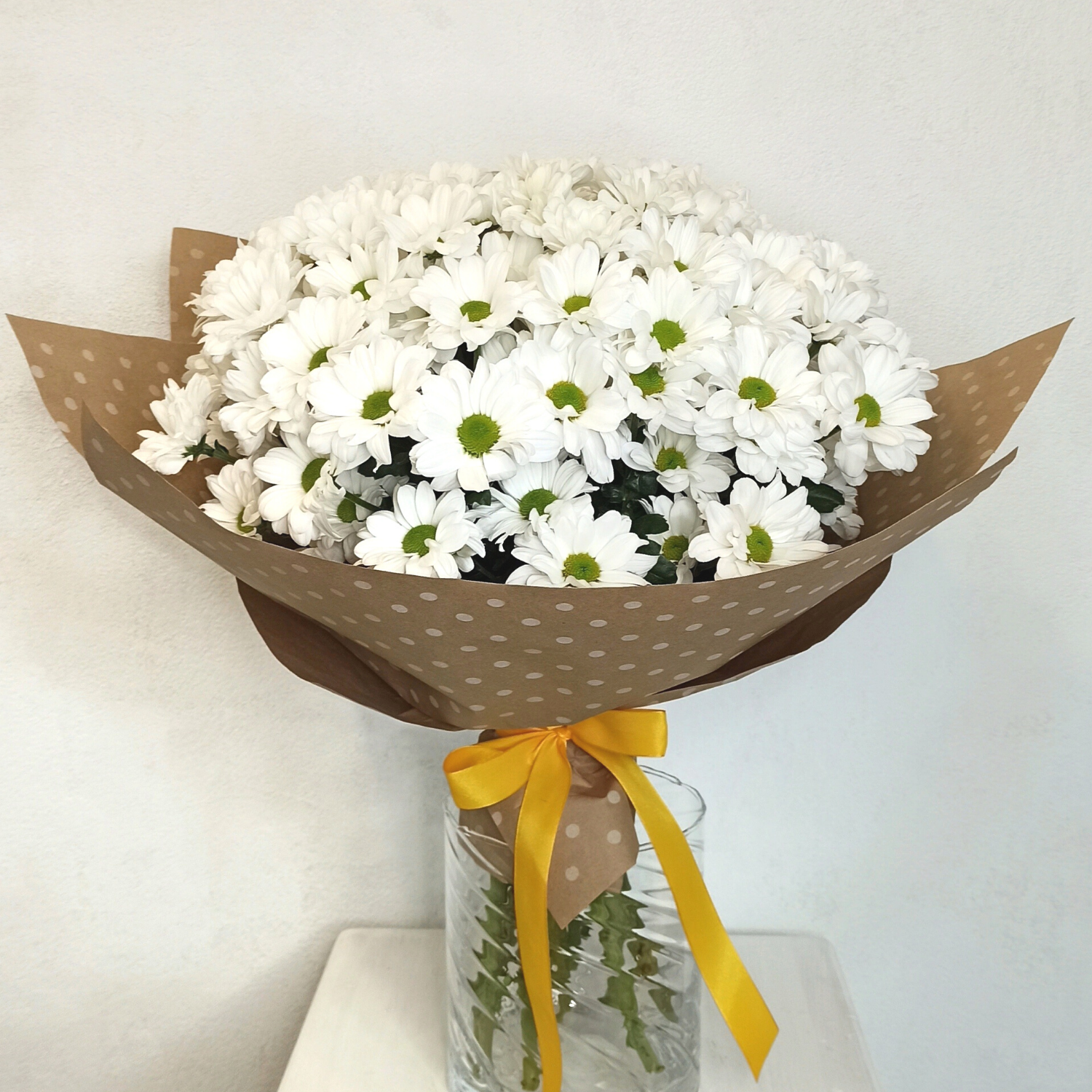 фото букета Букет из белых хризантем от магазина Флориаль